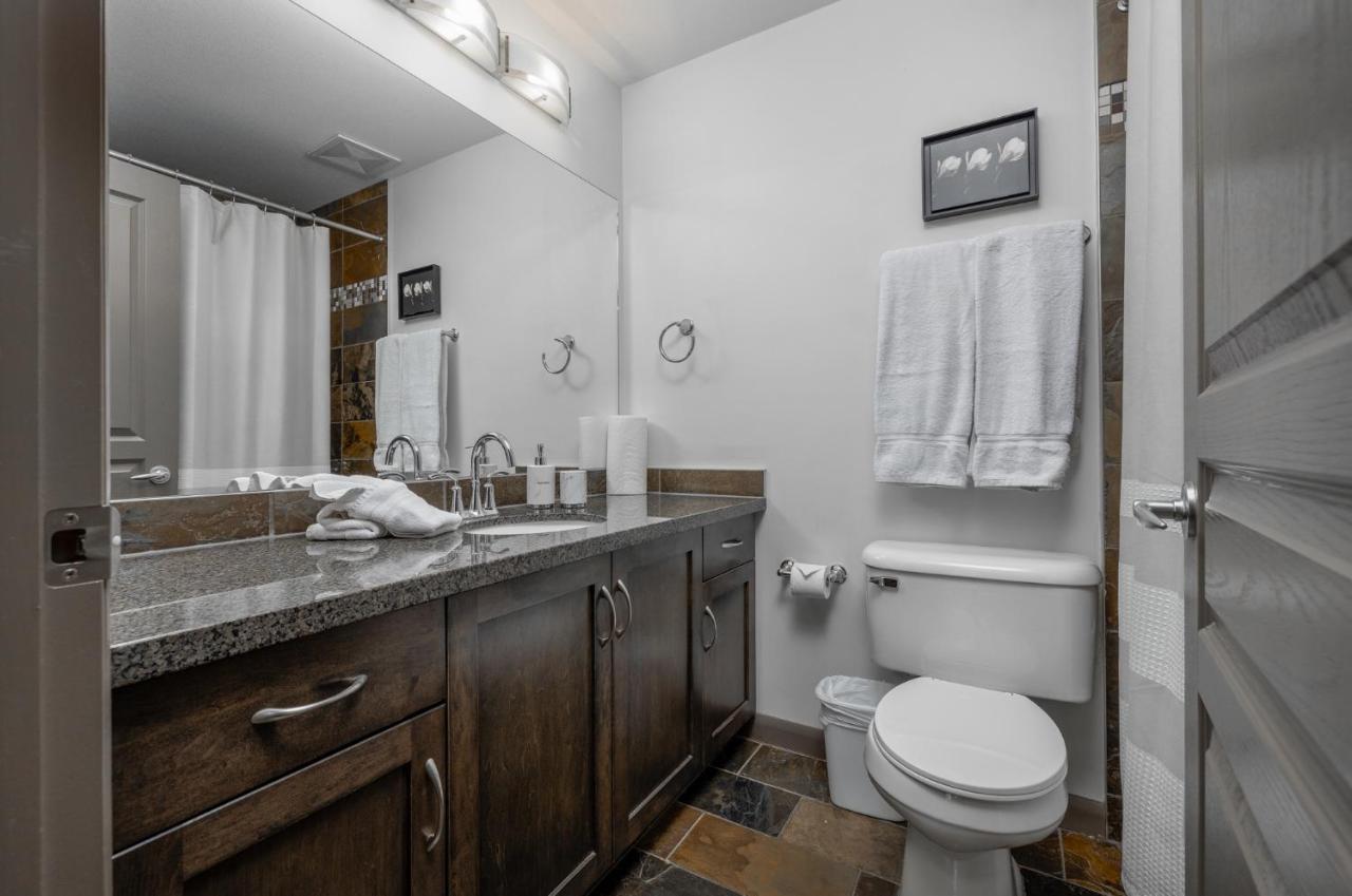 Upgraded Lakeside Resort Dream Vacation Home Kelowna Exteriér fotografie