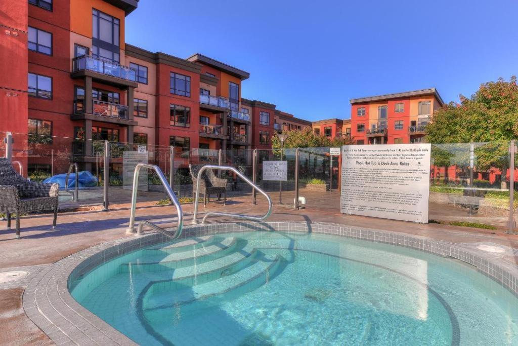Upgraded Lakeside Resort Dream Vacation Home Kelowna Exteriér fotografie