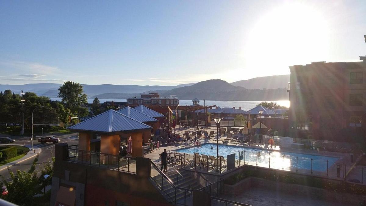 Upgraded Lakeside Resort Dream Vacation Home Kelowna Exteriér fotografie